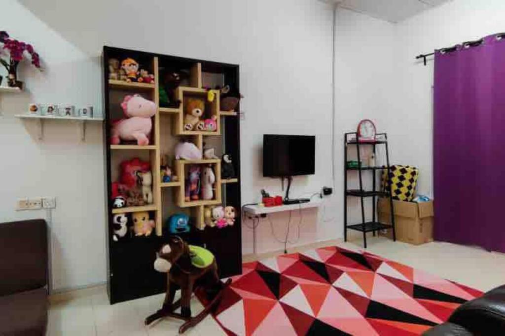 Homestay Delisha Parit Raja Uthm المظهر الخارجي الصورة